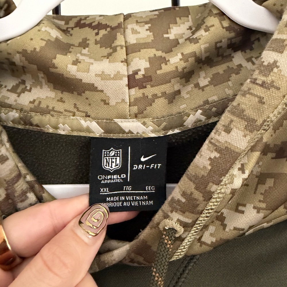 NFL Olive and Camo Hoodie - Picture 3 of 4